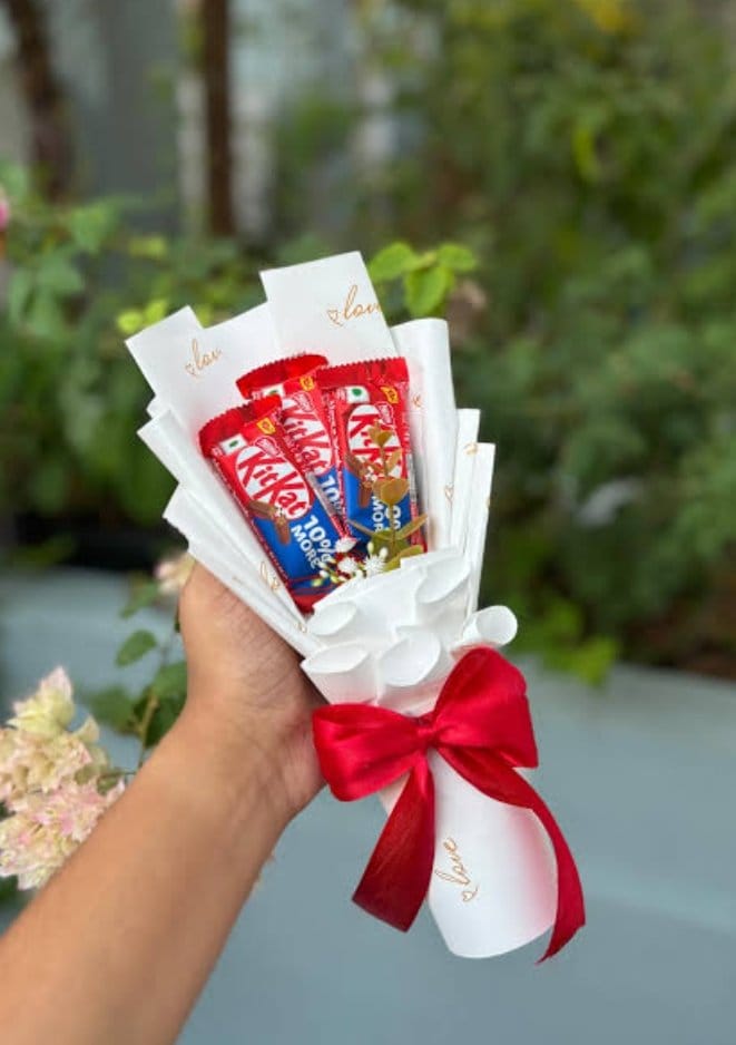 KitKat Chocolate Bouquet - Image 1